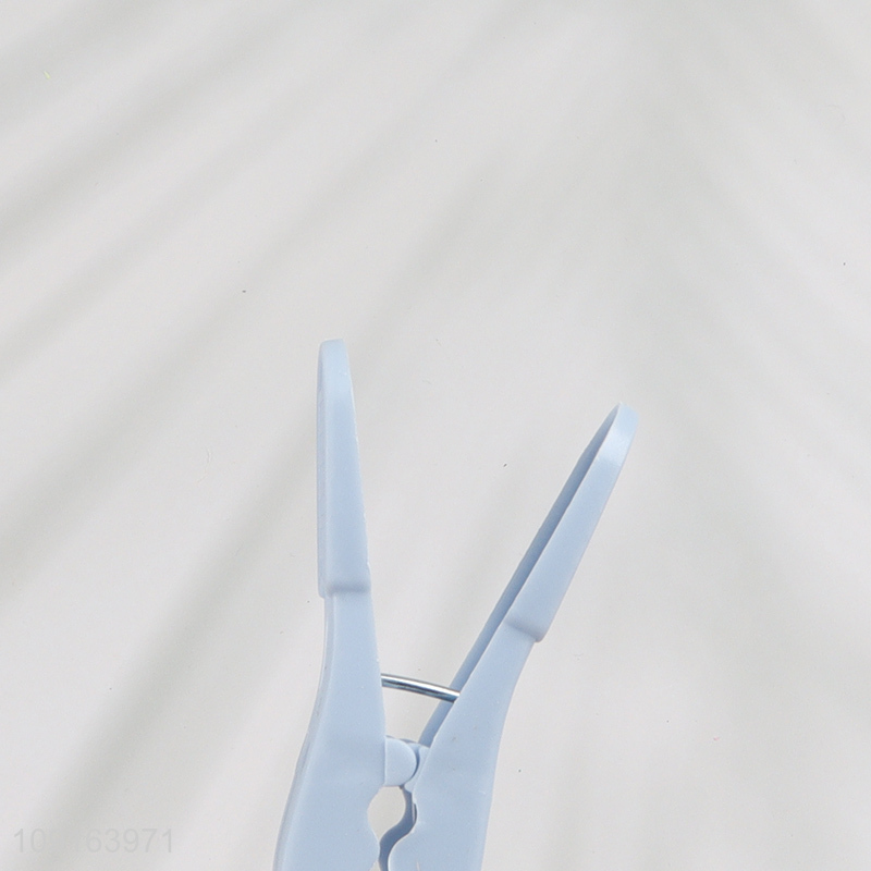 China Imports 16PCS Plastic Clothes Pins Clothes Pegs for Outdoor Hanging