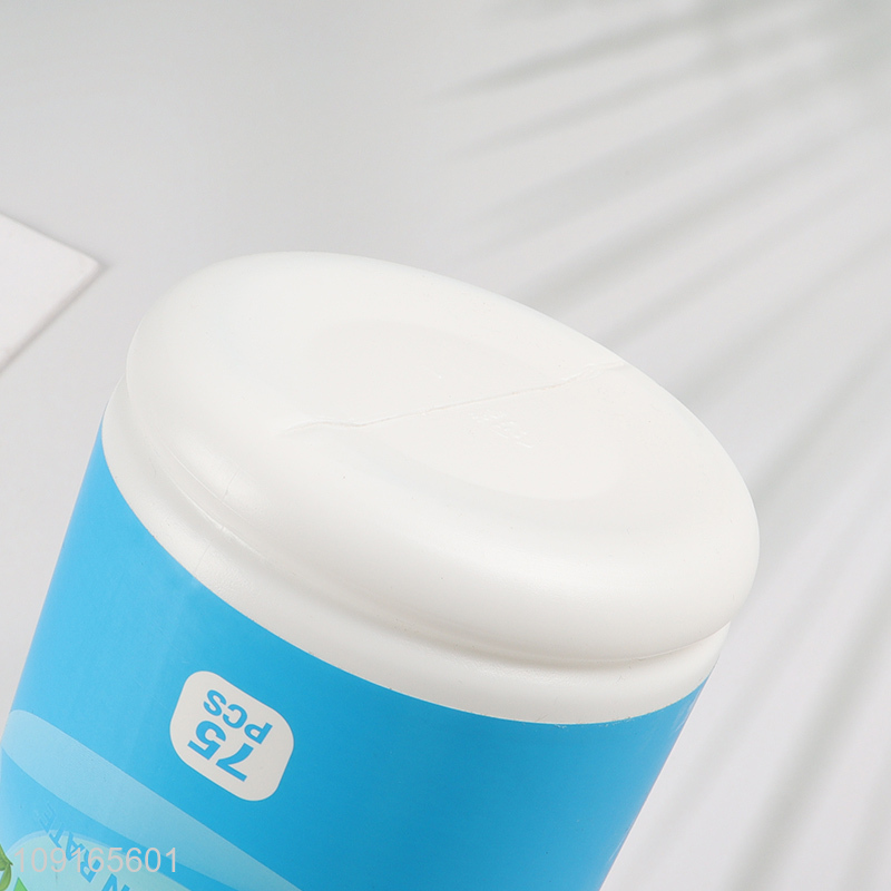 Good Quality 75PCS Disposable Sterilizing Wipes Gree Tea Scented Wet Wipes