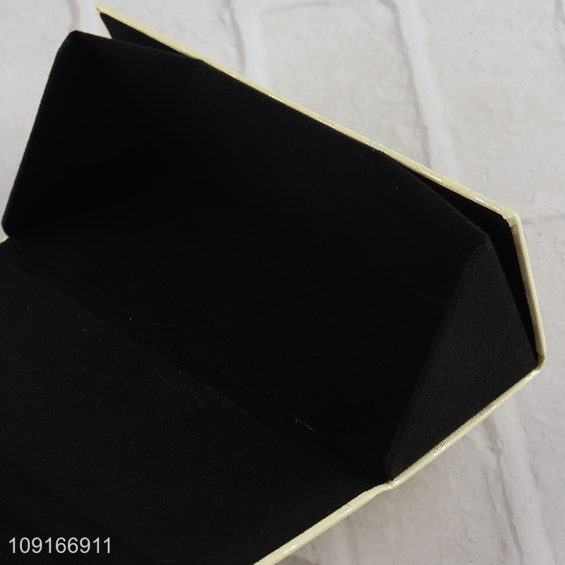 Yiwu market triangle glasses box glasses case sunglasses case for sale