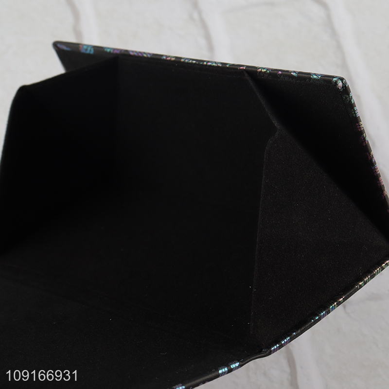 China wholesale fashion triangle glasses box glasses case sunglasses case