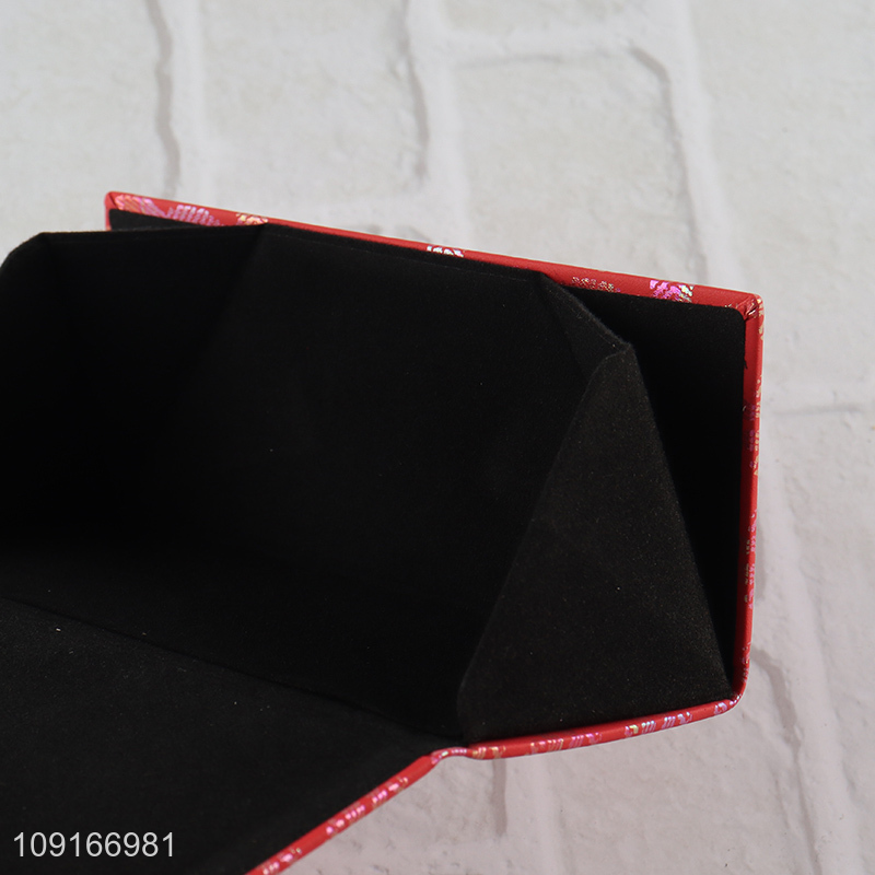 Good price fashion triangle glasses box glasses case sunglasses case
