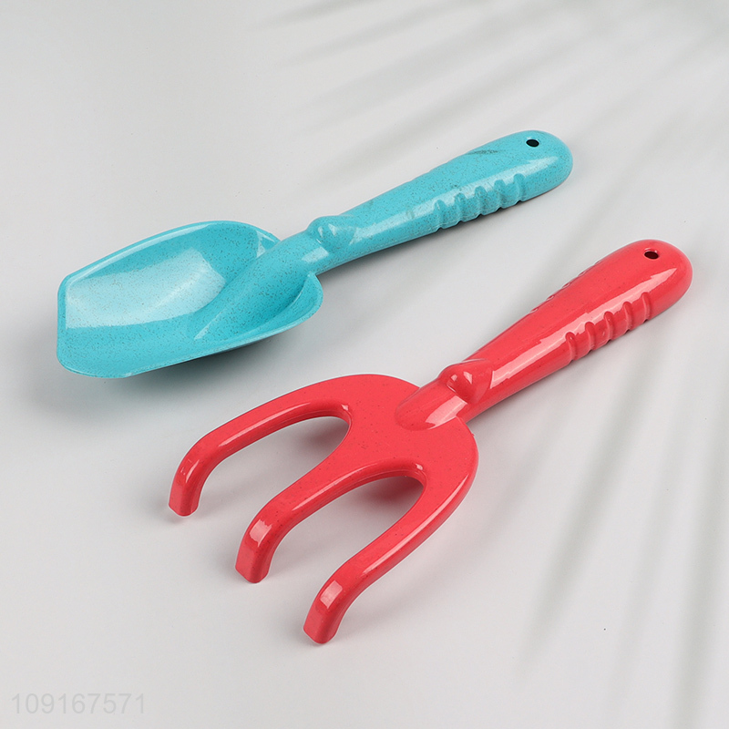 Good Quality Plastic Beach Sand Toys with Watering Can & Sand Molds