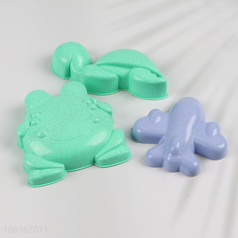 Good Quality Plastic Beach Sand Toys with Watering Can & Sand Molds