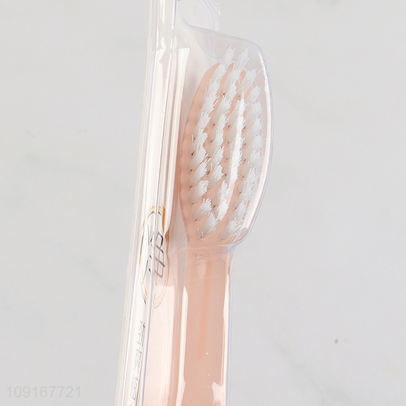 Online Wholesale Adults Toothbrush Manual Toothbrush with Medium Nylon Bristles