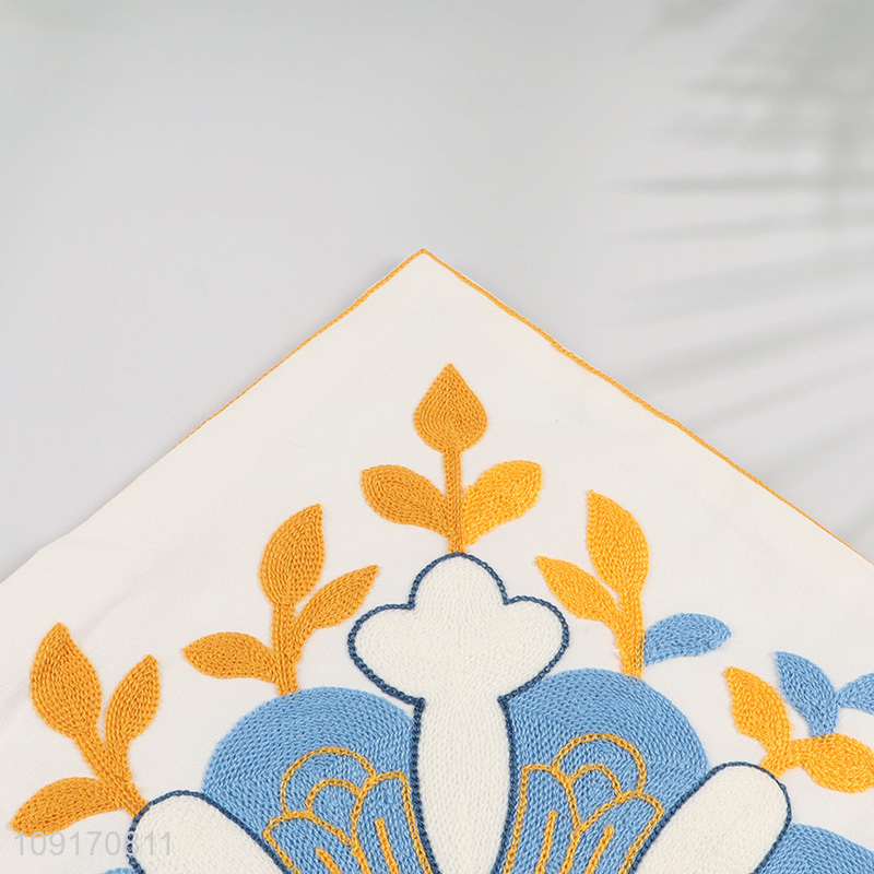 Factory Supply Embroidered Cotton Throw Pillow Covers Cotton Tufted Pillow Covers