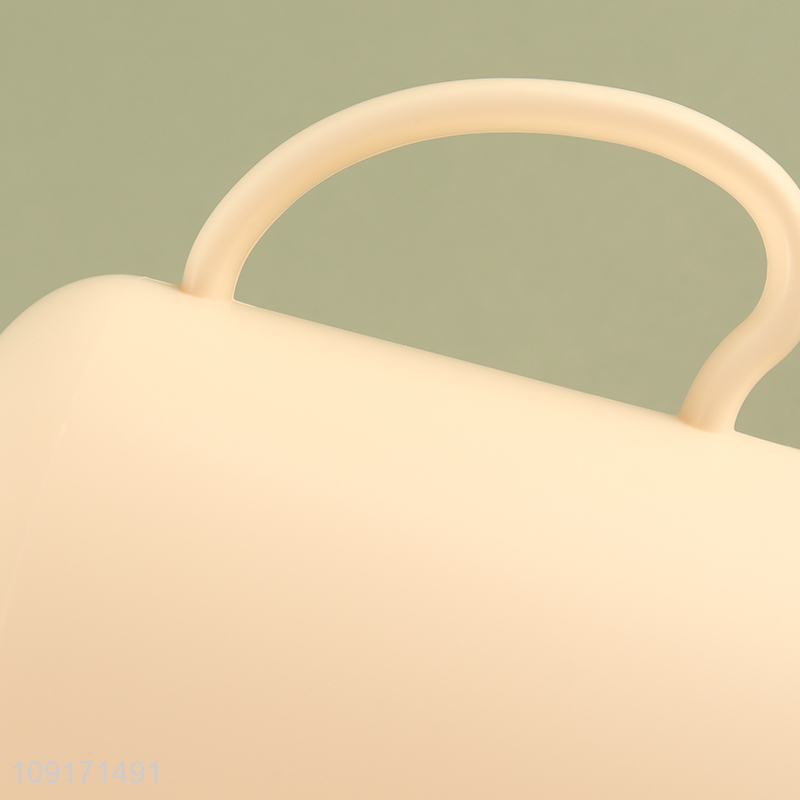 Factory price bathroom accessories plastic mouthwash cup with handle