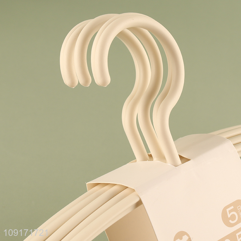 Yiwu market non-slip traceless clothes hanger coat hanger for sale