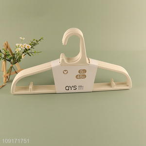 Factory supply 5pcs plastic clothes hanger coat hanger for sale