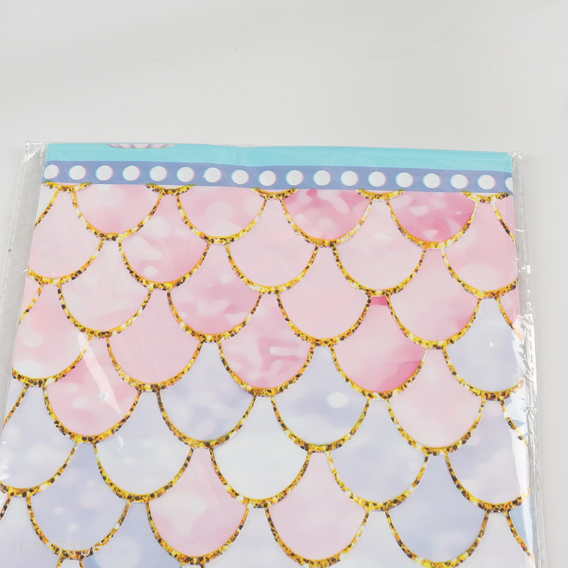 Hot Selling Plastic Table Cloth Plastic Dining Table Cover for Parties