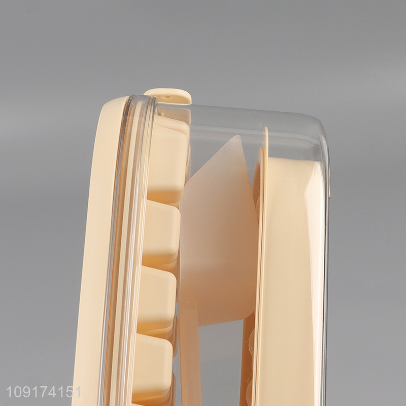 New Product Easy Release Plastic Ice Cube Tray with Lid, Bin & Ice Scoop