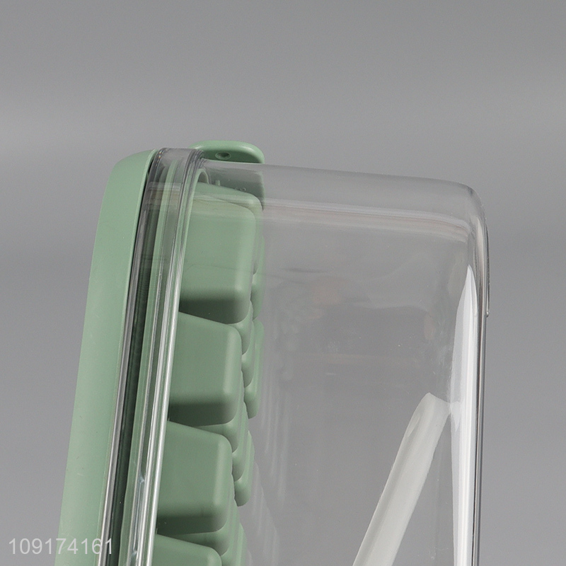 High Quality Plastic Ice Cube Tray Ice Cube Mold with Lid, Bin & Ice Scoop