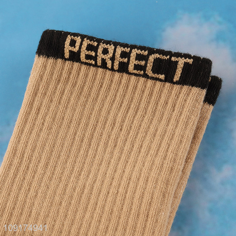 Factory price women sports casual crew socks for sale