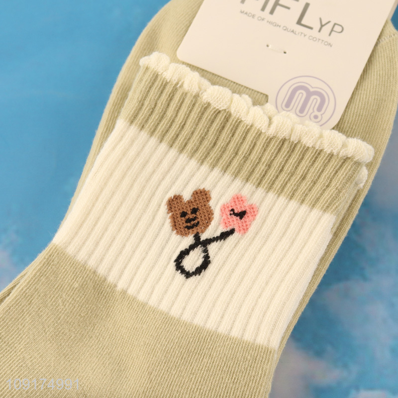 China supplier fashion breathable casual crew socks for women