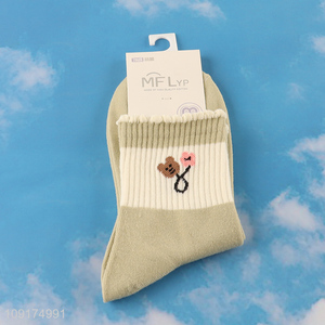 China supplier fashion breathable casual crew socks for women