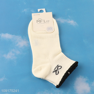 Good quality white fashion girls cotton ankle socks