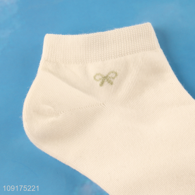 Top selling women white antibiosis deodorization cotton socks