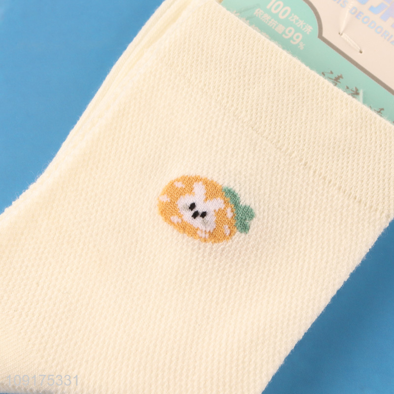 Hot products breathable antibiosis deodorization women casual crew socks