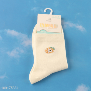 Hot products breathable antibiosis deodorization women casual crew socks