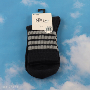 Popular products breathable men cotton socks crew socks for sale