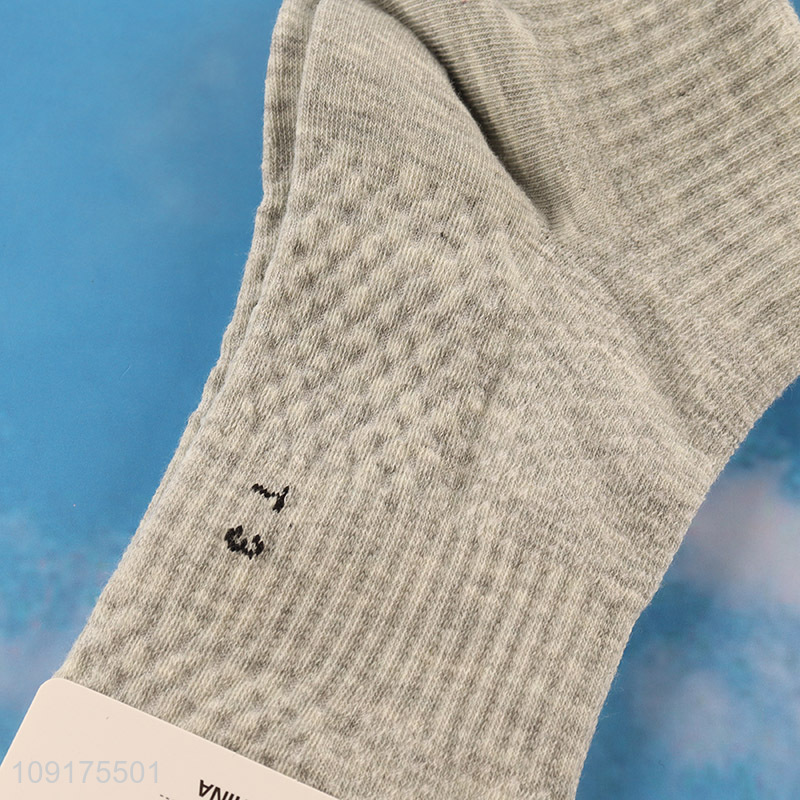 China wholesale multicolor breathable men cotton socks sports socks