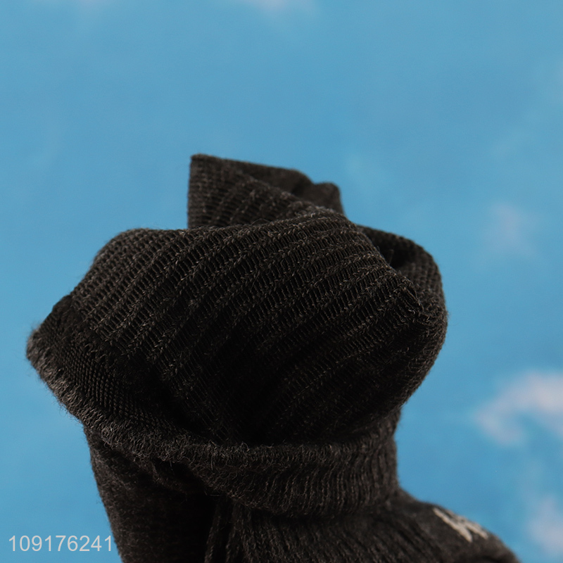 Hot selling breathable men cotton socks crew socks wholesale