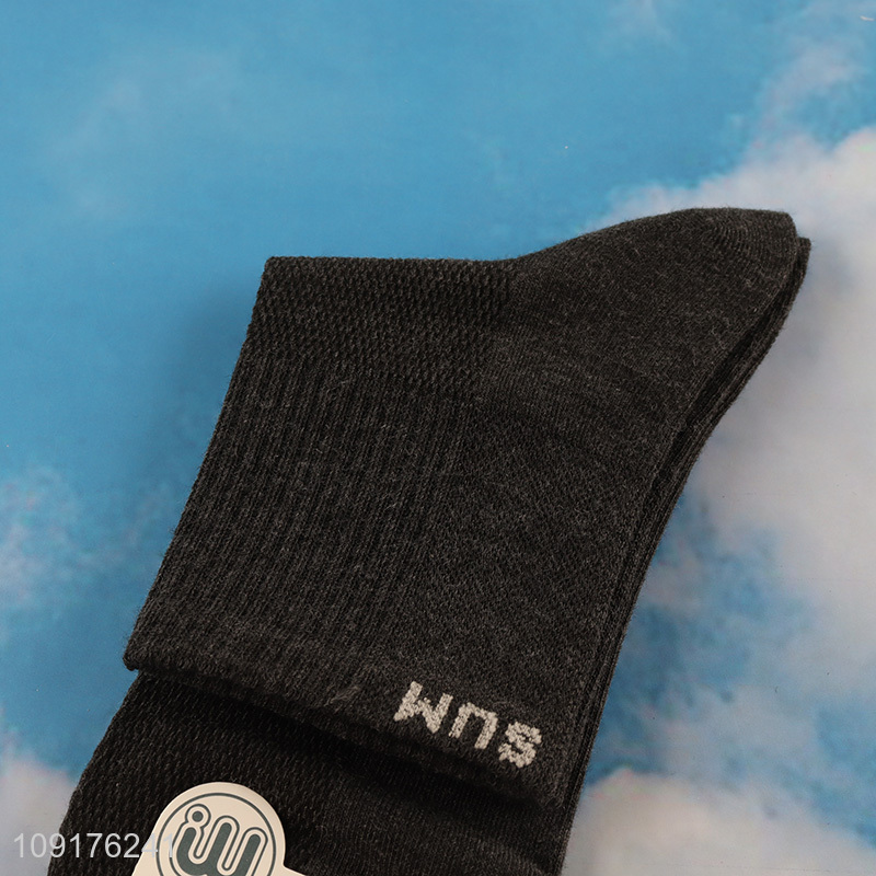 Hot selling breathable men cotton socks crew socks wholesale