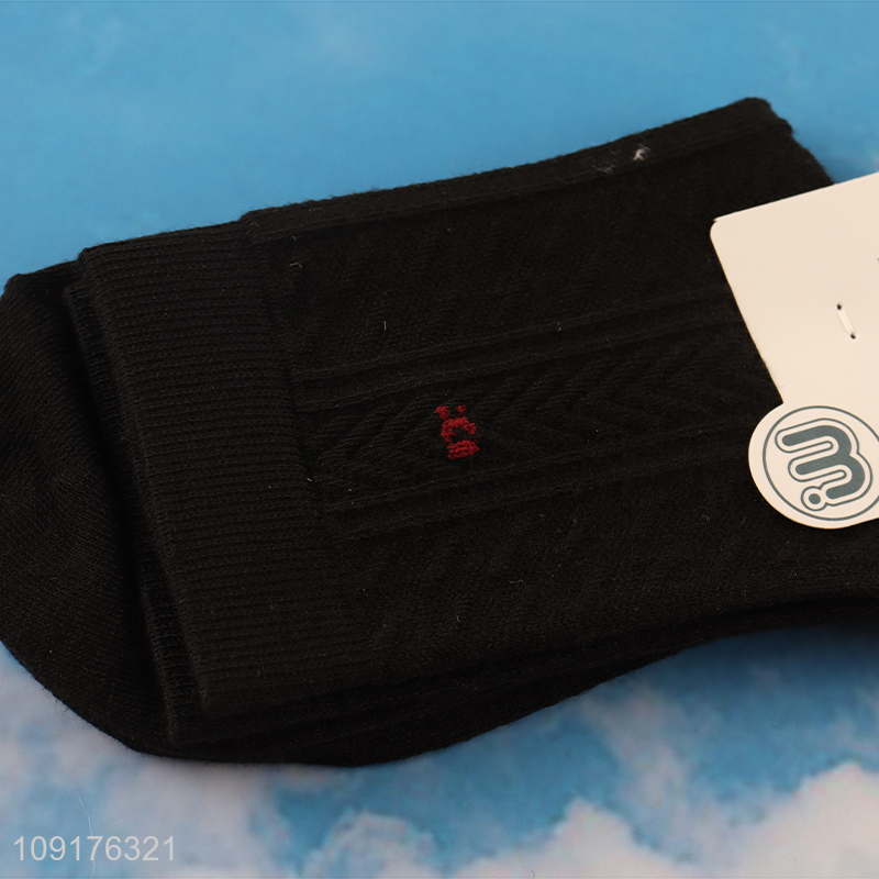 China products black breathable men cotton socks crew socks for sale
