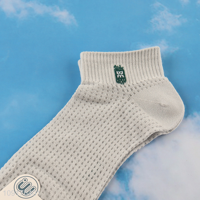 New arrival breathable men ankle socks low cut socks for sale