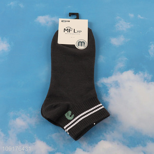 Factory wholesale breathable men ankle socks low cut socks