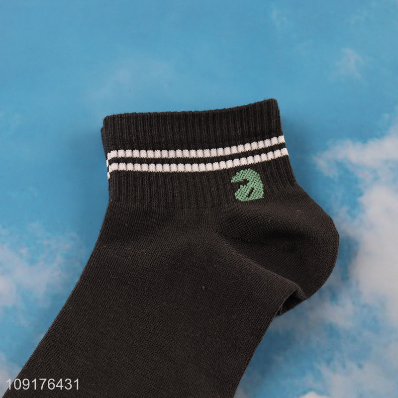 Factory wholesale breathable men ankle socks low cut socks