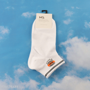 Factory wholesale white breathable men ankle socks low cut socks