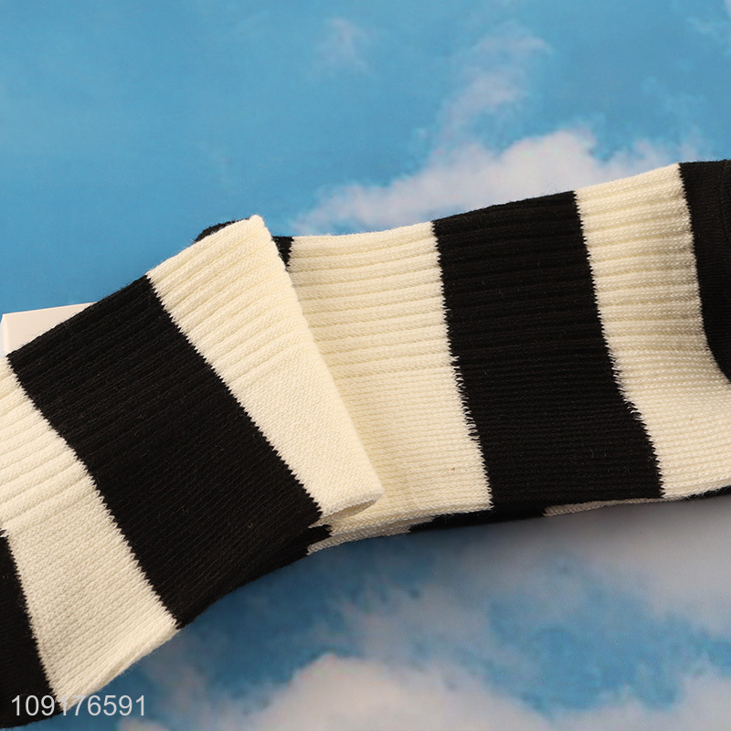 Top selling women crew socks cotton socks striped socks wholesale