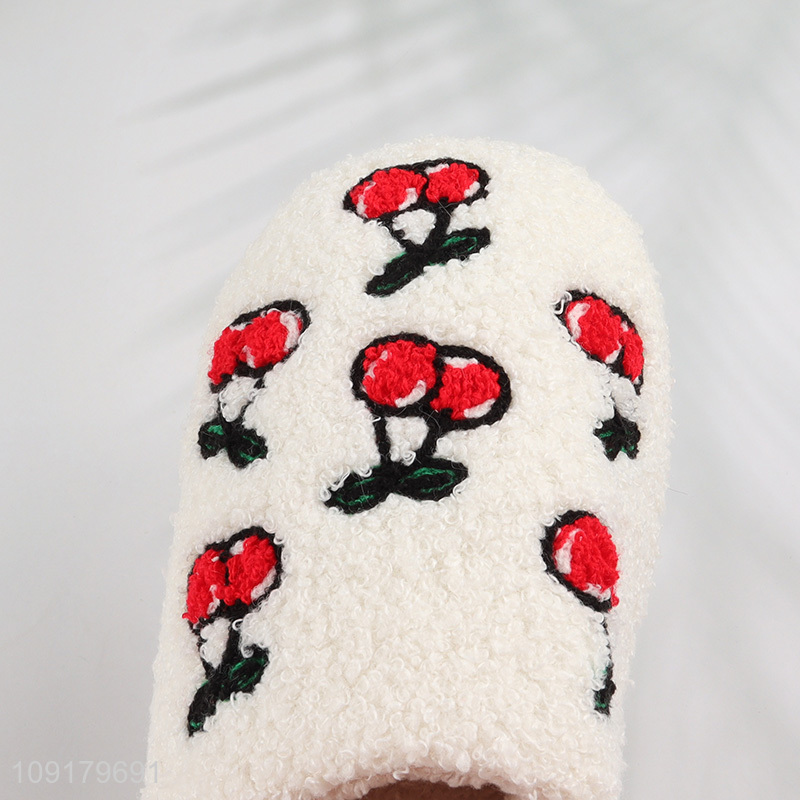 Hot Selling Women Winter Slippers Fuzzy Inddor Slippers Bedroom Slippers