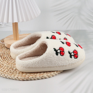 Hot Selling Women Winter Slippers Fuzzy Inddor Slippers Bedroom Slippers