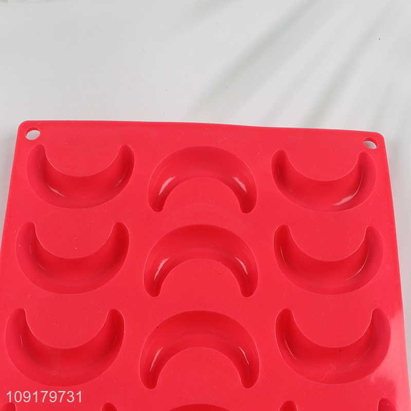 Wholesale 18-Cavity Moon Shaped Silicone Mold for Cake Chocolate Jelly