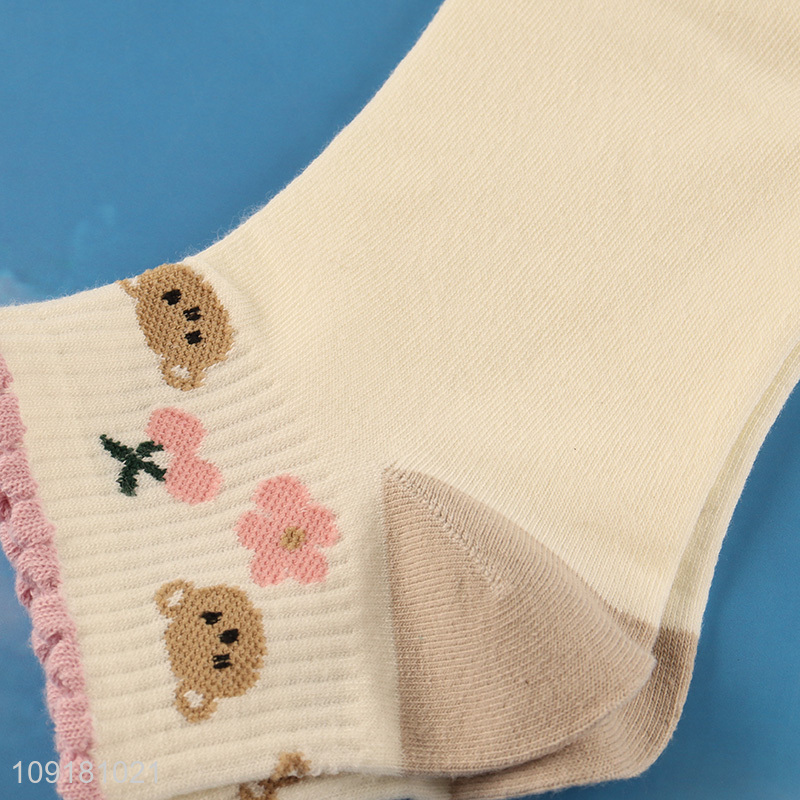 Online wholesale breathable cute women ruffle socks