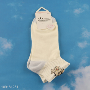 Hot items breathable polyester women ankle socks low cut socks