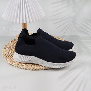 Hot Selling Mens Slip On Walking Shoes Non-Slip Running Shoes for Men