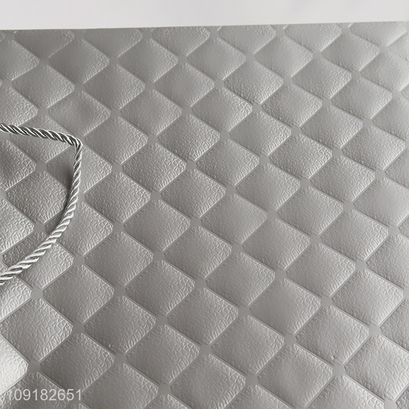 China supplier portable paper bag gifts packaging bag tote bag