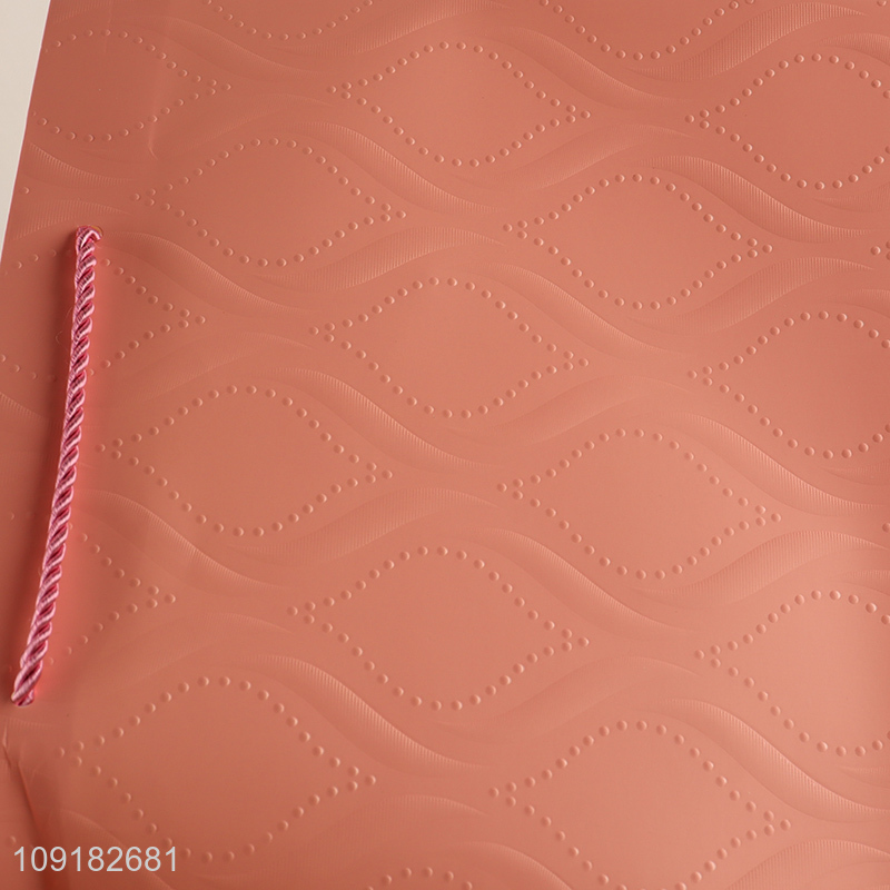 Low price paper bag gifts packaging bag gifts wrapping bag