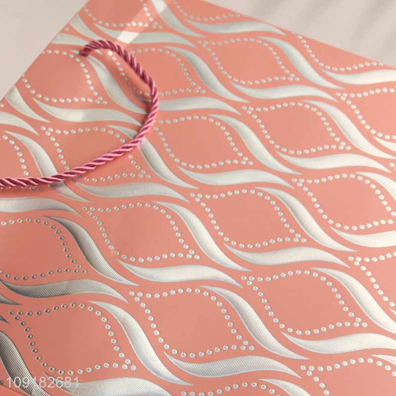 Low price paper bag gifts packaging bag gifts wrapping bag