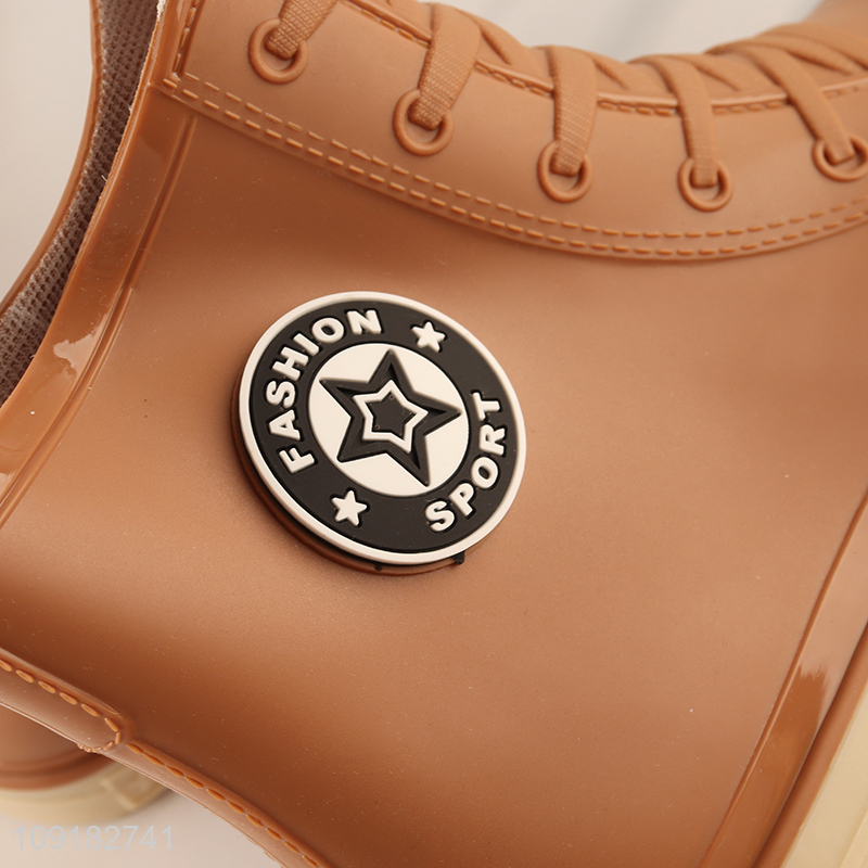 Popular products outdoor waterproof rubber women rain boots