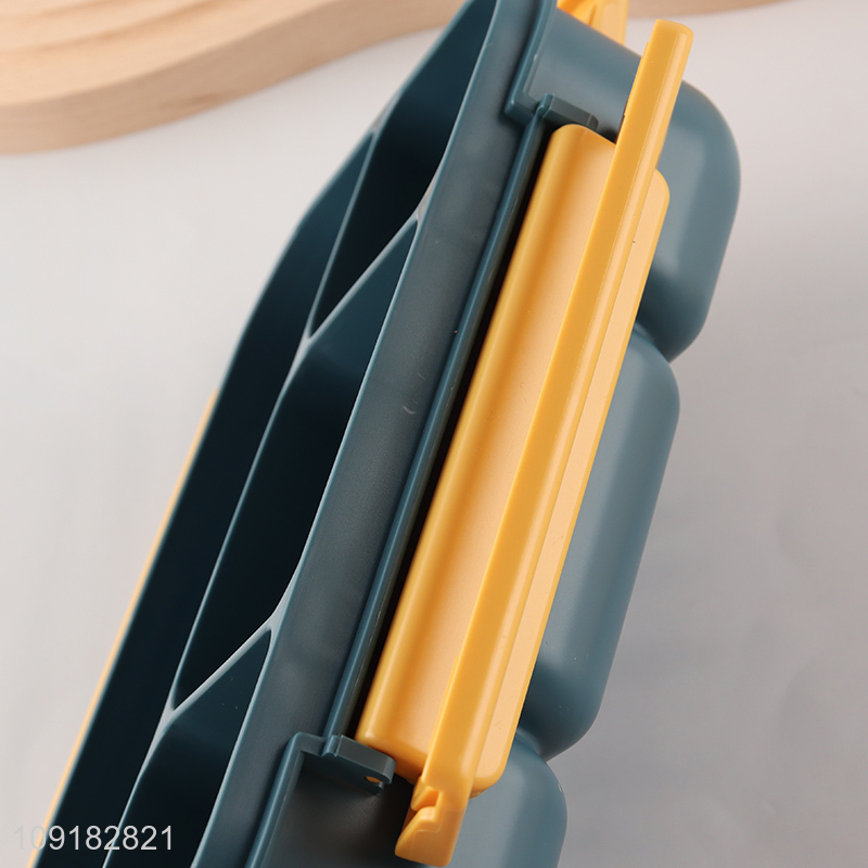 Low price portable school kids plastic lunch box with tableware