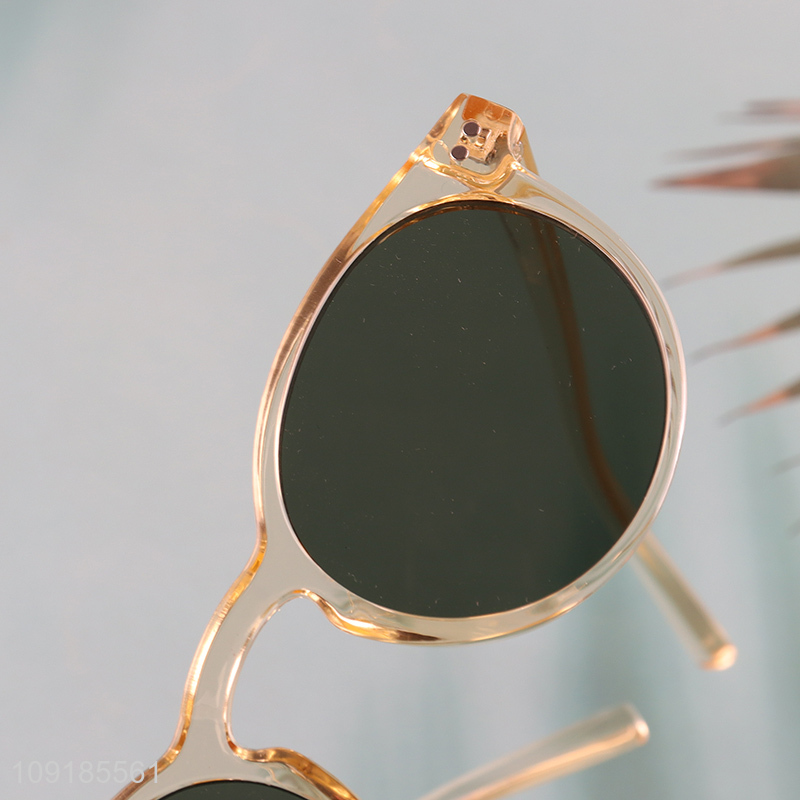 Top products fashion outdoor plastic frame sunglasses for men women