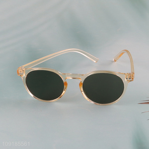 Top products fashion outdoor plastic frame sunglasses for men women