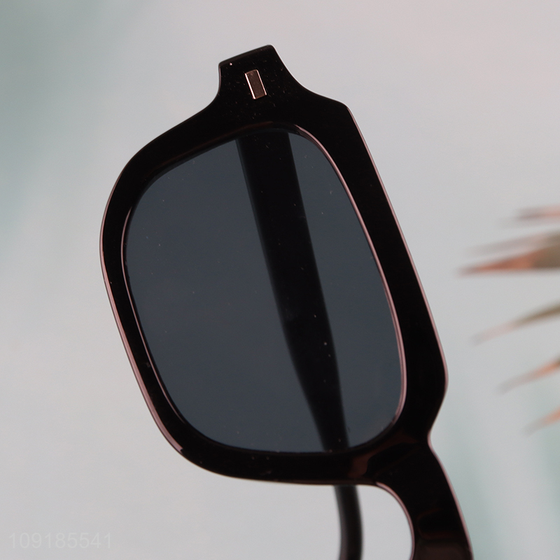 Top selling summer outdoor fashion plastic sunglasses for men women