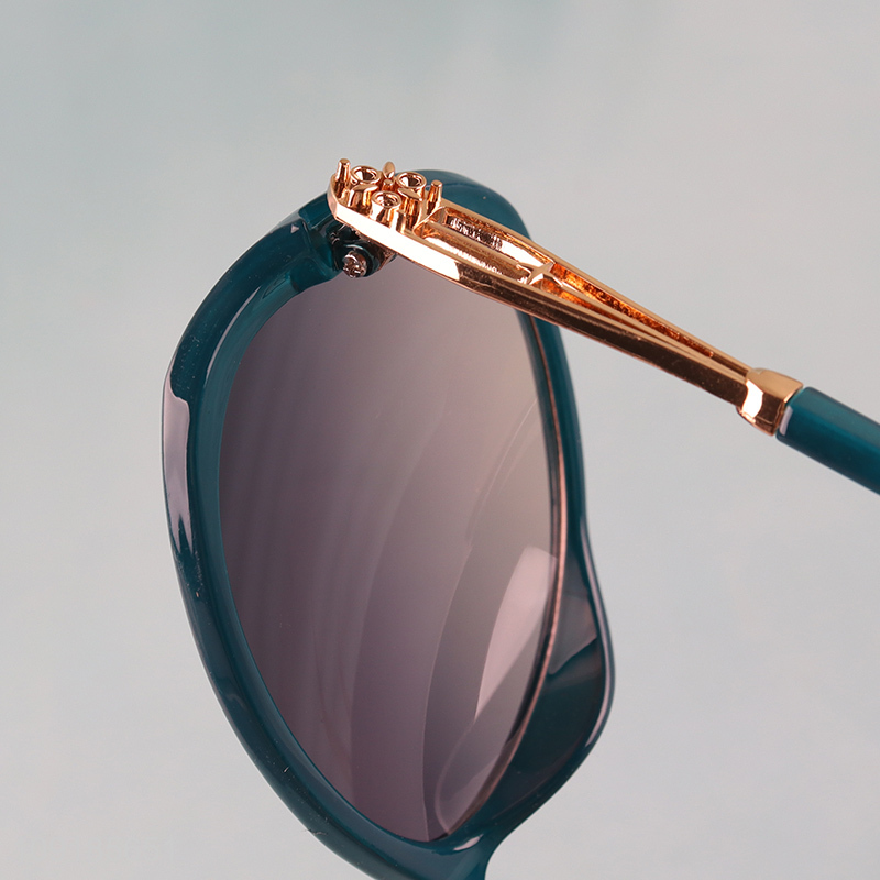 Most popular fashion plastic frame sunglasses polarized sunglasses