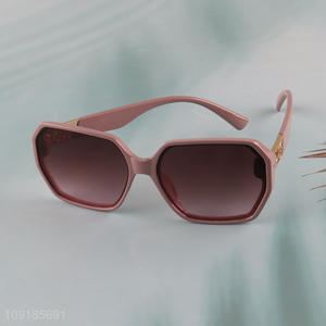 Yiwu market men women plastic frame sunglasses polarized sunglasses