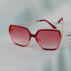 Popular products plastic frame fashion sunglasses polarized sunglasses for sale