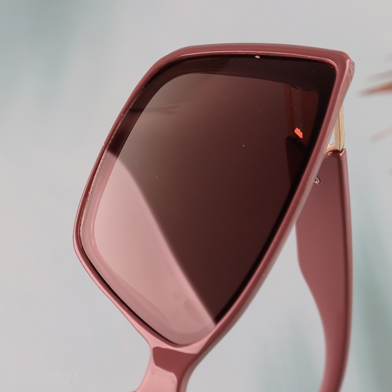 Yiwu market fashion sunglasses polarized sunglasses for men women